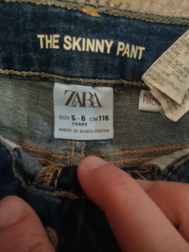 Conjunto pantalón y camisa