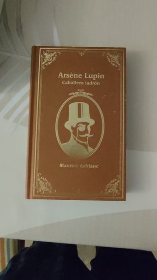 Arsène Lupin, caballero ladrón: Edición oficial con fotografías