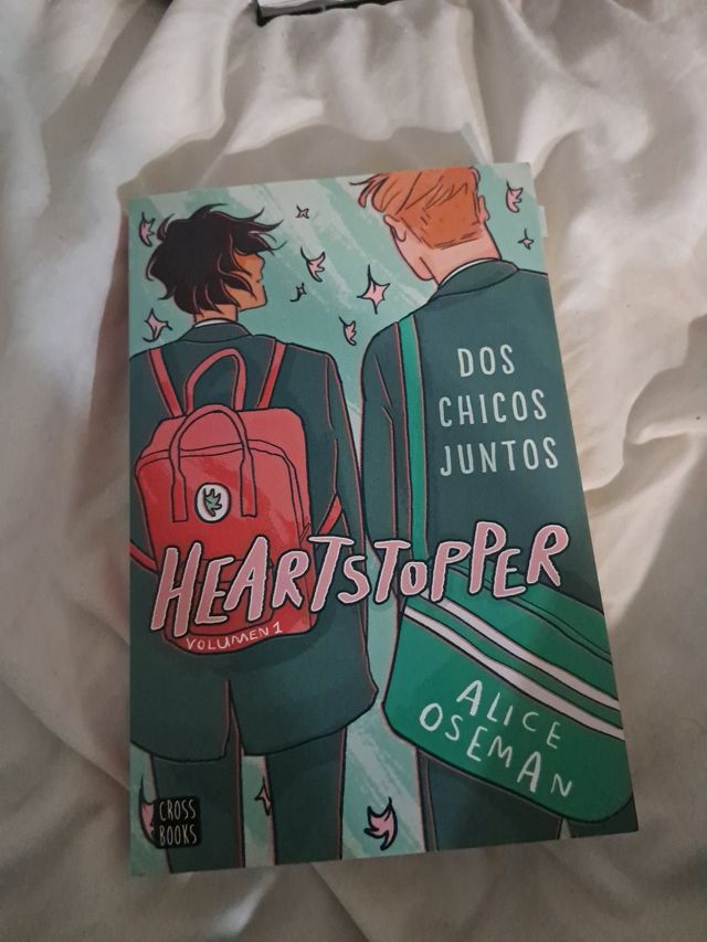 Heartstopper 1. Dos chicos juntos: Los libros que han vendido un millón de ejemplares, ahora una serie de Netflix