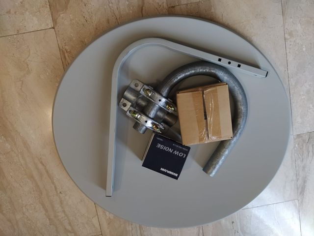 Antena nueva y accesorios