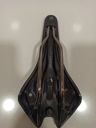 Sillín Giant Contact SL para Gravel o Carretera