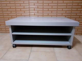 Dos muebles, mesa TV y mesa auxiliar
