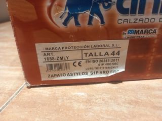 Zapato seguridad Anibal T44