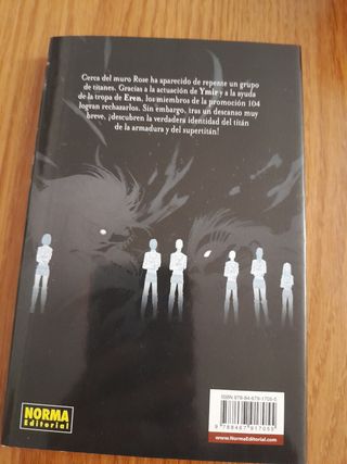 Ataque a los Titanes 11 (Spanish Edition)