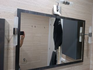 Mueble de baño y espejo