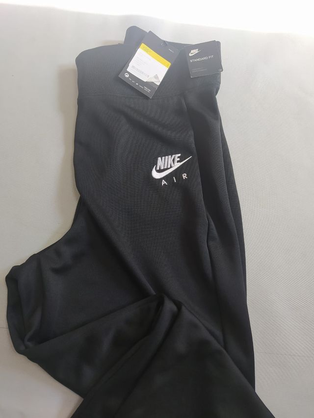 Pantalon Nike corchetes mujer