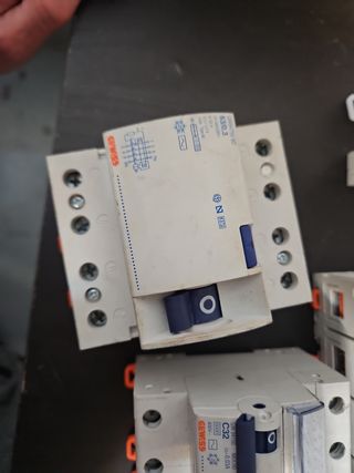 Lote Gewiss diferencial magnetos, fusibl