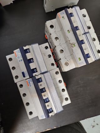 Lote Gewiss diferencial magnetos, fusibl