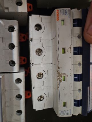 Lote Gewiss diferencial magnetos, fusibl