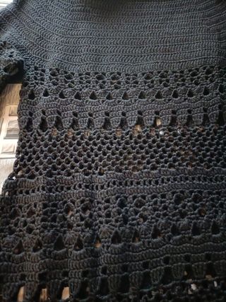 Jersey hecho a mano a ganchillo