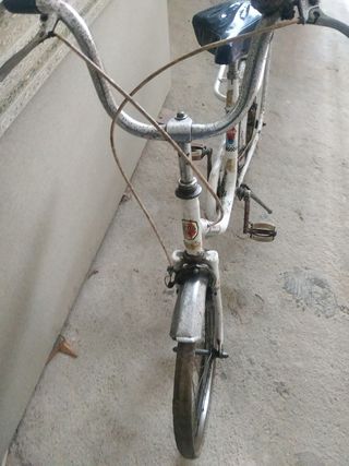 Bicicleta antigua marca rabasa derbi