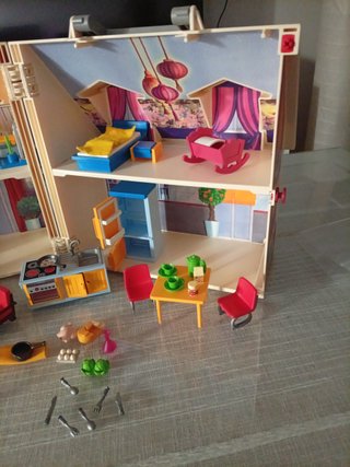 Casa de muñecas Playmobil maletín