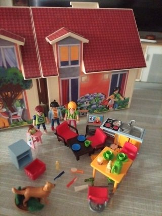 Casa de muñecas Playmobil maletín