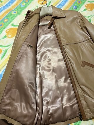 chaqueton de piel color camel