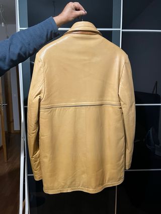 chaqueton de piel color camel