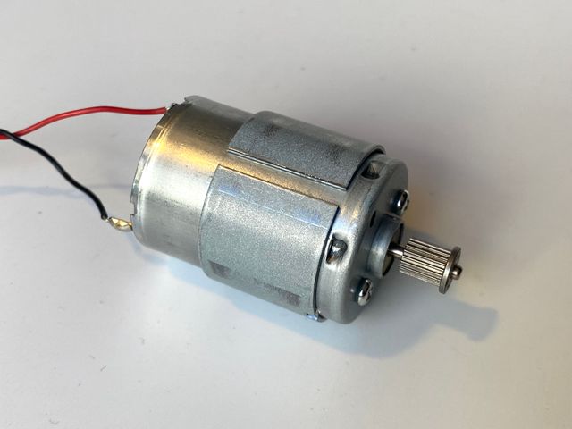 Motore elettrico 12-28 V cc 8300RPM