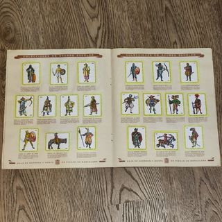 ALBUM CROMOS TRAJES GUERREROS ANTIGUOS