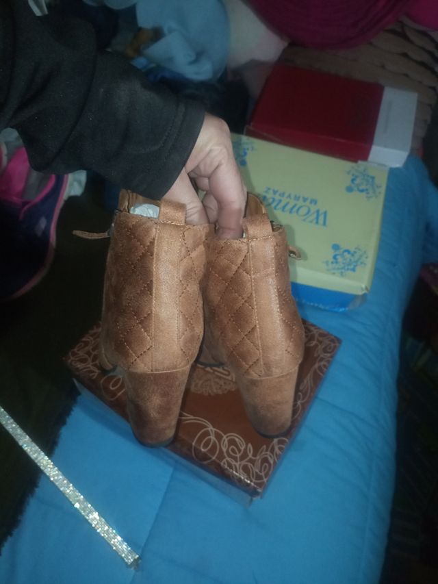 Botines nuevos talla 38