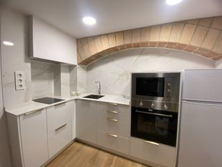 Lloguer casa al nucli i a 100m platja