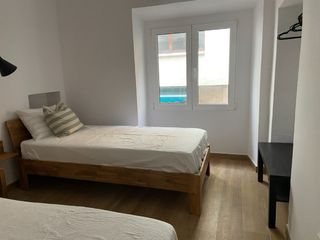 Lloguer casa al nucli i a 100m platja