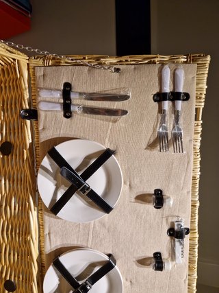 BAUL DE MIMBRE PARA PICNIC. NUEVO