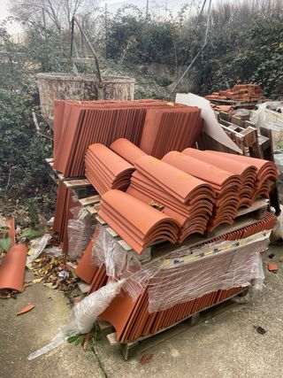 Teja cerámica curva canal y cobija