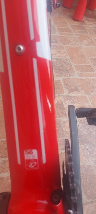 Bicicleta carretera carbono BMC como nueva