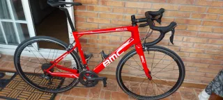 Bicicleta carretera carbono BMC como nueva