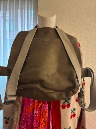 lote de dos mochilas slang muy buen estado