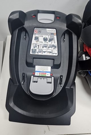 Besafe izi go x1 + base isofix