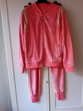 Tuta rosa di ciniglia 