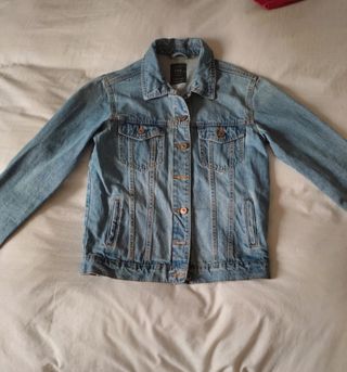 Cazadora vaquera  Bershka 