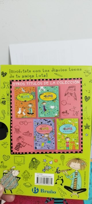 Las cosas de LOTA (¡Vaya montón de conejos! + ¡Uno para todos y todos para uno!)