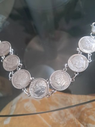 Pulsera de monedas de plata