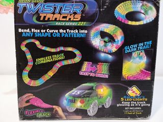 Pista de coches. Juguete niños.