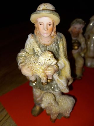 Presepe colore avorio, grigio e oro