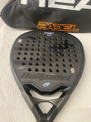 Pack de palas Bullpadel y Head mas mochilla.