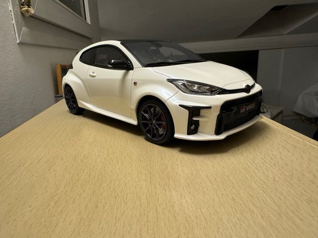 Toyota Yaris GR Blanco Otto mobile 1/18 