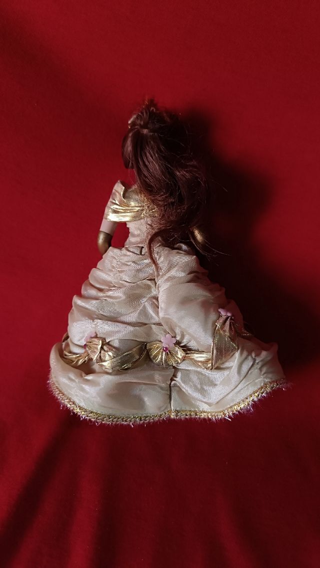 Muñeca Bella, La Bella y la Bestia 