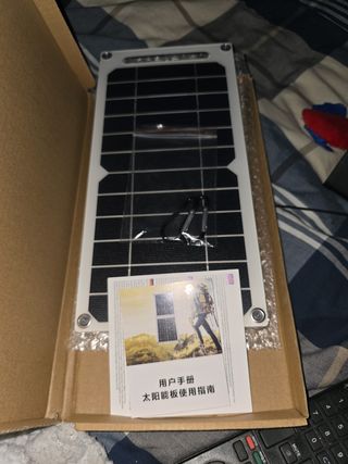 CARGADOR SOLAR  7 WAT CON USB MEDIDA ANTI APAGON