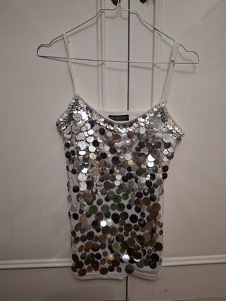 TOP lentejuelas plata.