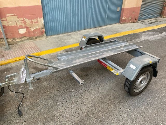 Alquiler de remolque moto o trasporte