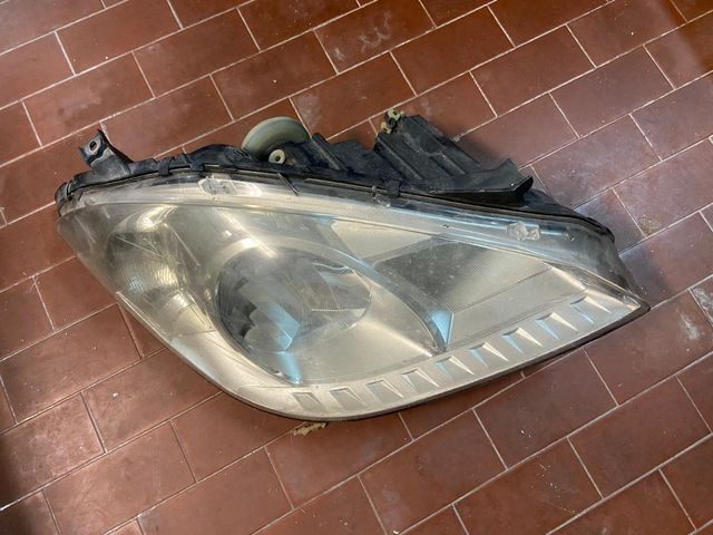 Fanale Anteriore Mercedes Benz