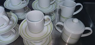 Juego de 12 tazas de café,2 jarras,azuca