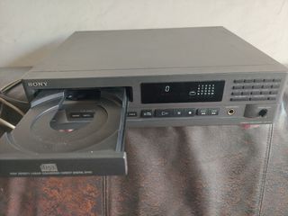 Reproductor CD Sony CDP M11