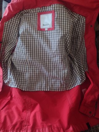 BENCH IMPERMEABLE ,CHUBASQUERO TALLA S