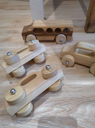Coches de madera 4€/ud