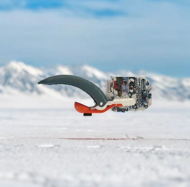 Molde y lanzador de bolas de nieve .