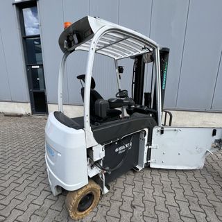 UNICARRIERS 2 TN ELECTRICA TRIPLE CONTAINERO
