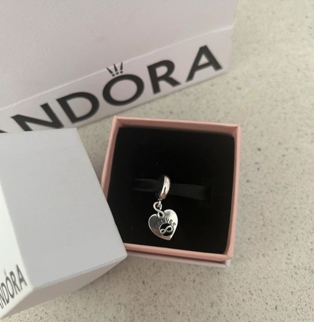 Charm Pandora
